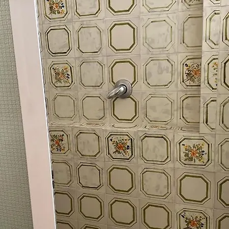 לינה וארוחת בוקר Mosca איסקיה